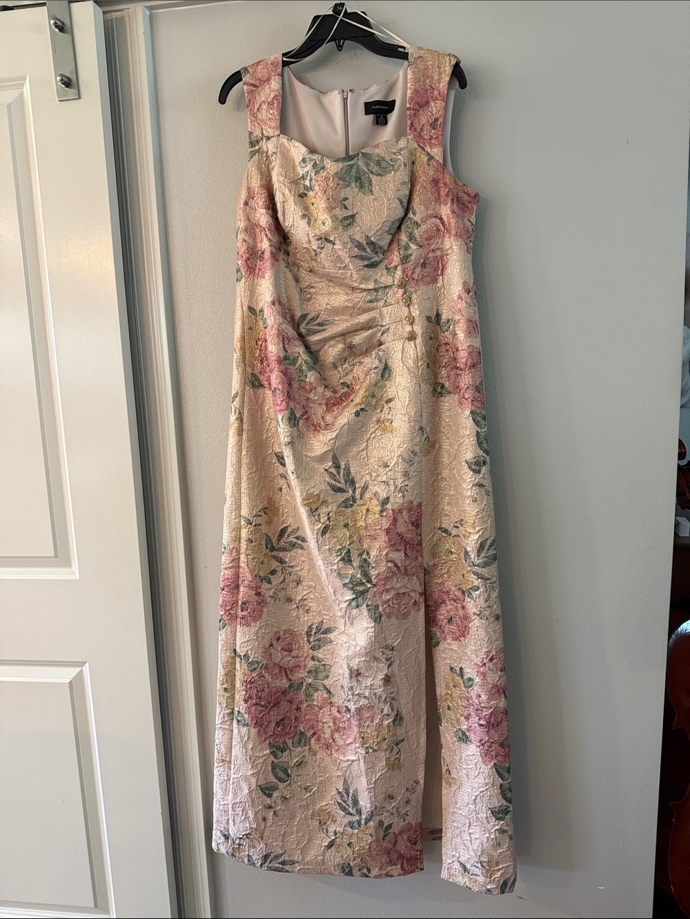 R & M Richards Lace Sweetheart Neck Gown